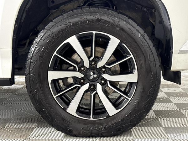 2017-Mitsubishi-Pajero-Sport-24D-4x4-Auto image:4