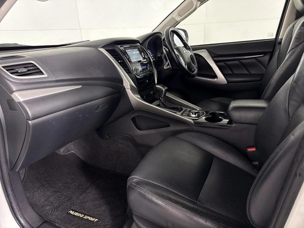 2017-Mitsubishi-Pajero-Sport-24D-4x4-Auto image:7