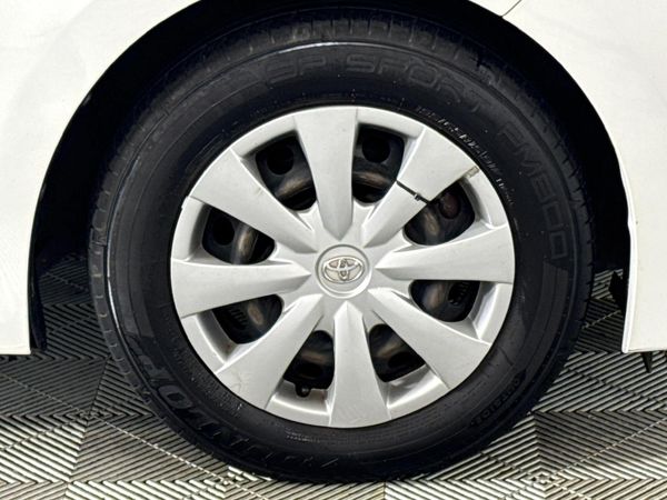2021-Toyota-Corolla-Quest-18-Auto image:4