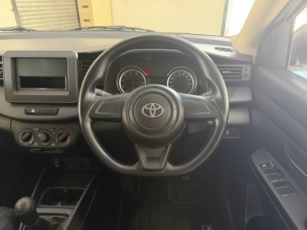 2026-Toyota-Rumion-15-S image:10