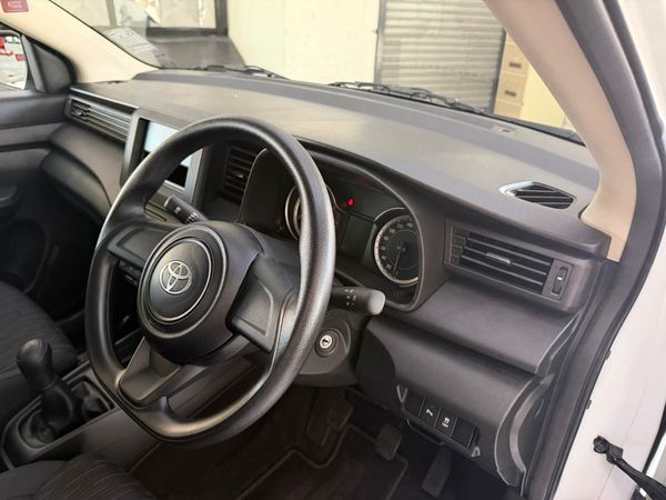 2026-Toyota-Rumion-15-S image:15