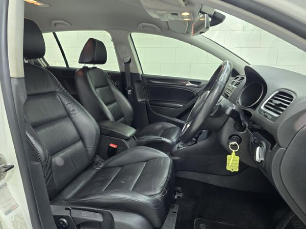 2012-Volkswagen-Golf-VI-14-TSI-Comfortline-Auto image:11