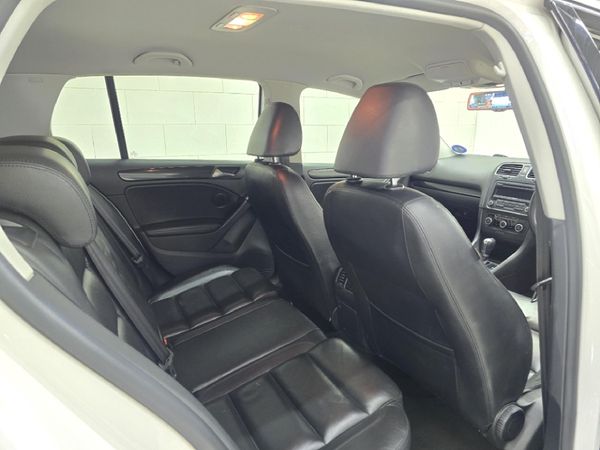 2012-Volkswagen-Golf-VI-14-TSI-Comfortline-Auto image:12