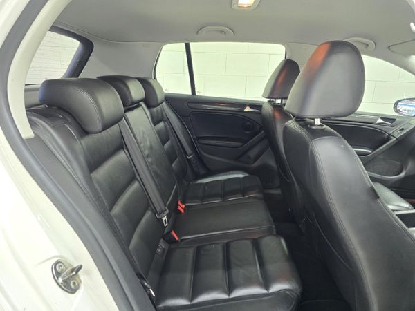 2012-Volkswagen-Golf-VI-14-TSI-Comfortline-Auto image:13