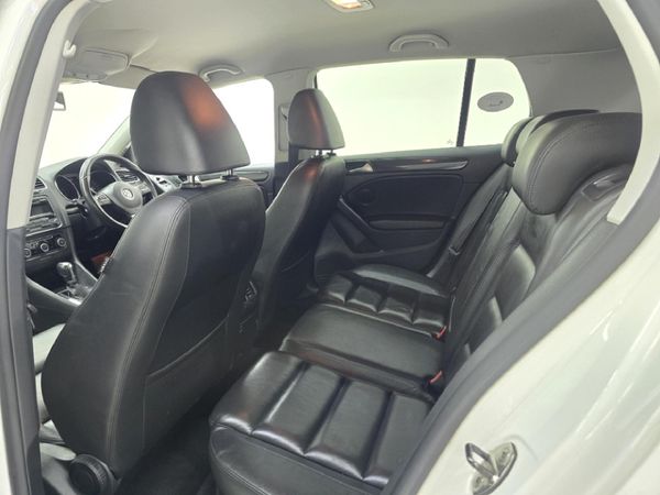 2012-Volkswagen-Golf-VI-14-TSI-Comfortline-Auto image:14