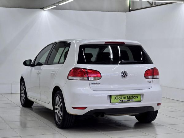 2012-Volkswagen-Golf-VI-14-TSI-Comfortline-Auto image:3