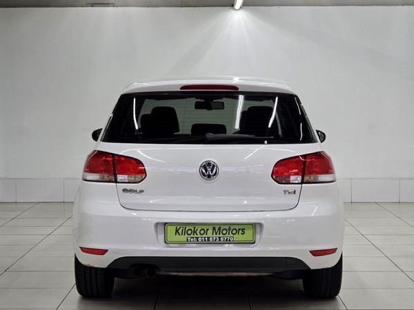 2012-Volkswagen-Golf-VI-14-TSI-Comfortline-Auto image:4