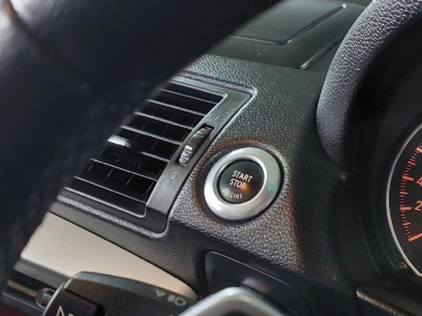 2011-BMW-1-Series-125i-Convertible-Auto image:12