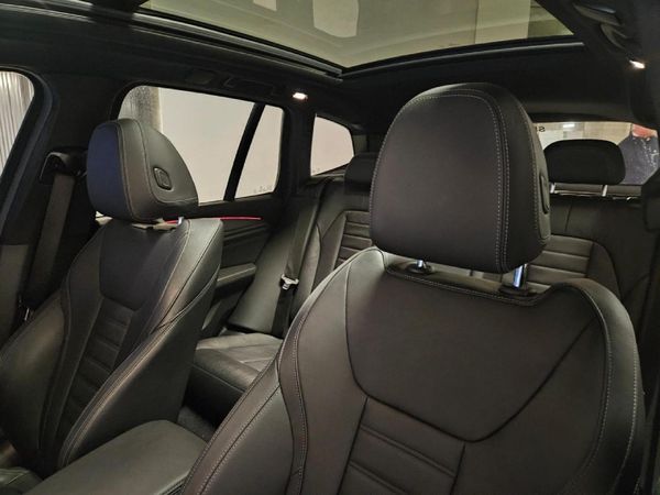 2021-BMW-X3-xDrive20d-M-Sport image:11