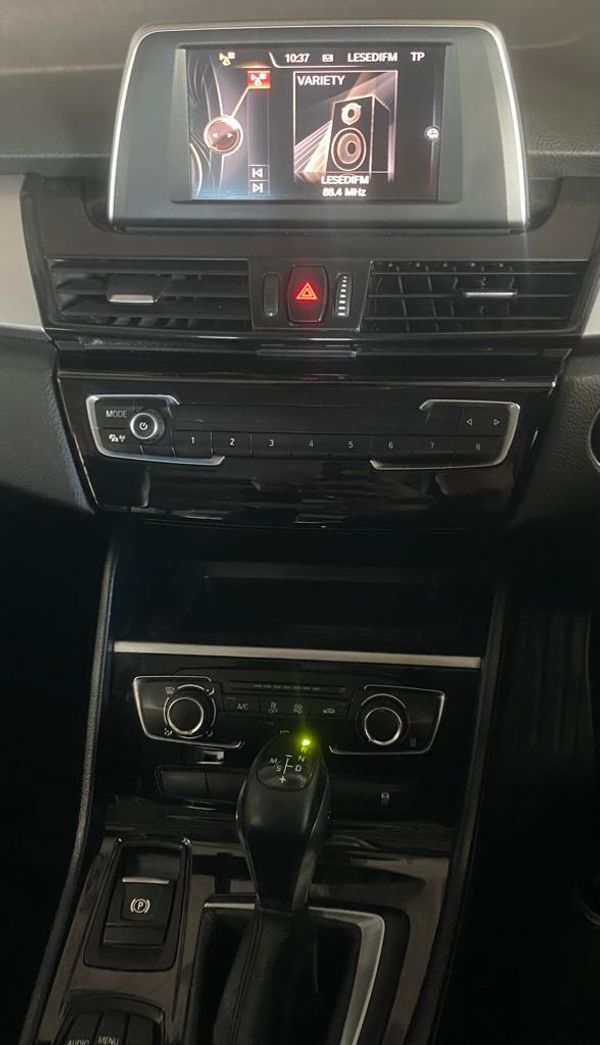 2016-BMW-2-Series-220i-Active-Tourer-Auto image:8