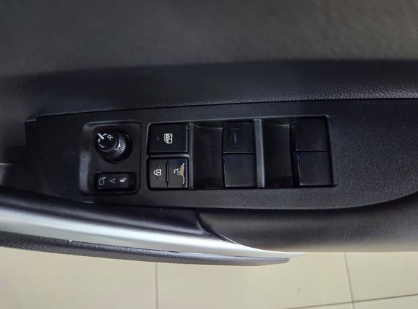 2023-Toyota-Corolla-Cross-Corolla-Cross image:8