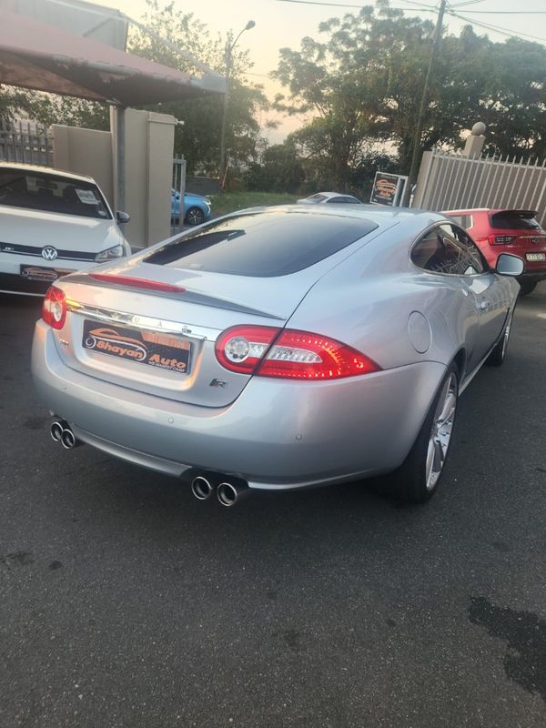 2009-Jaguar-XKR-V8-COUPE image:6