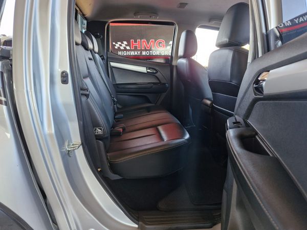 2019-Isuzu-D-Max-300-LX-Double-Cab image:13