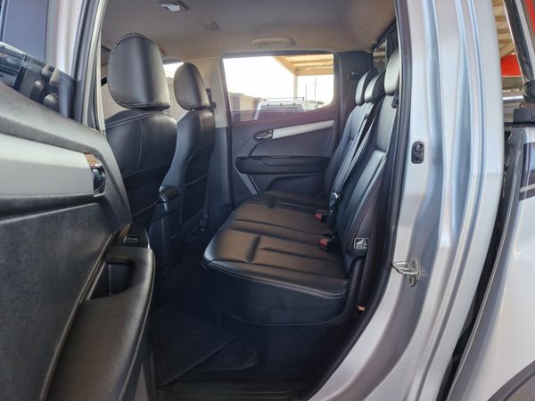 2019-Isuzu-D-Max-300-LX-Double-Cab image:16