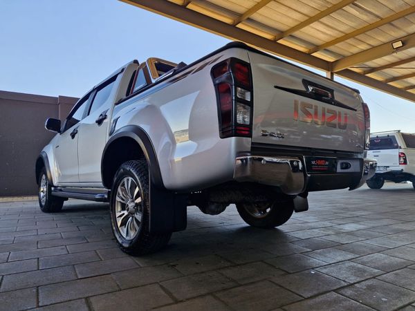 2019-Isuzu-D-Max-300-LX-Double-Cab image:5
