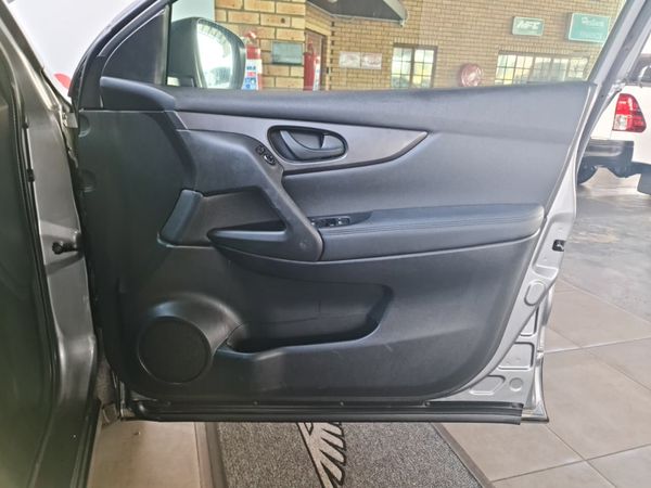 2018-Nissan-Qashqai-12T-Visia image:14