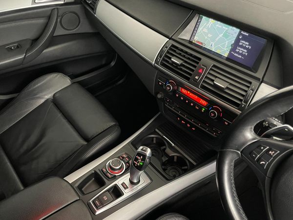 2013-BMW-X5-M50d image:11