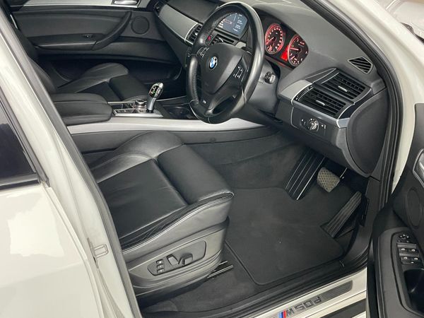 2013-BMW-X5-M50d image:8