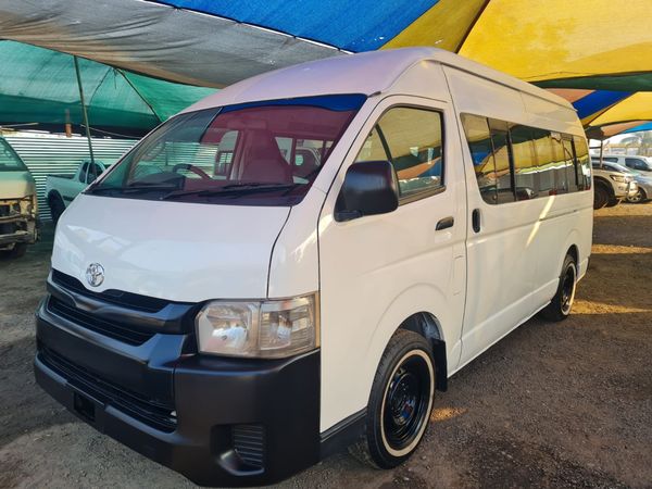 2019-Toyota-Quantum-16-seater image:11