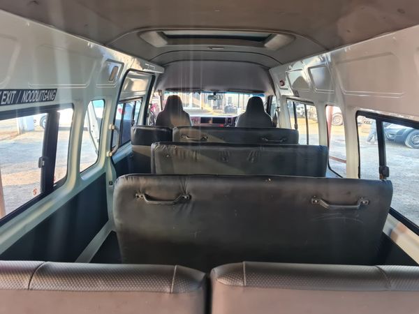 2019-Toyota-Quantum-16-seater image:23