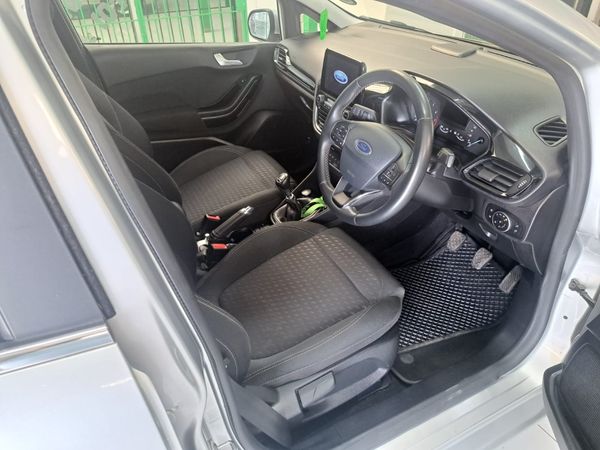 2019-Ford-Fiesta-10-EcoBoost-Titanium-5-dr image:11