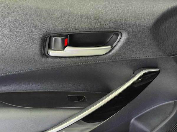 2025-Toyota-Corolla-18-XS-Hybrid-Auto image:8