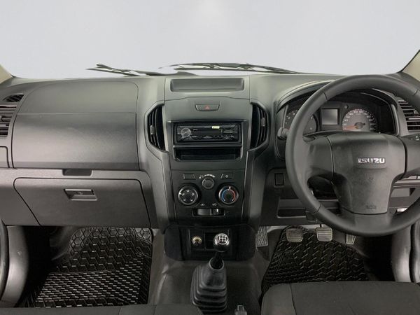 2021-Isuzu-D-Max-250C-Single-Cab image:12