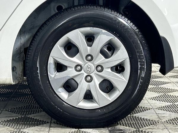 2020-Hyundai-i20-12-Motion image:6