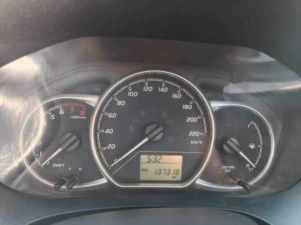2017-Toyota-Yaris-10-Pulse-5-dr image:10