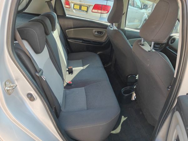 2017-Toyota-Yaris-10-Pulse-5-dr image:7