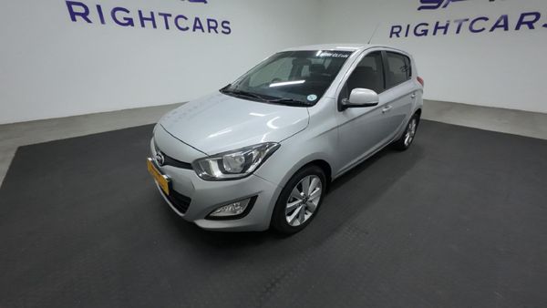 2013-Hyundai-i20-14-Glide image:7