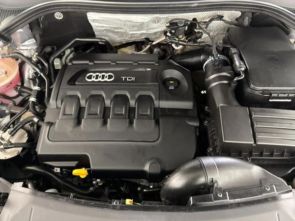 2016-Audi-Q3-20-TDI-quattro-Auto-135kW image:13