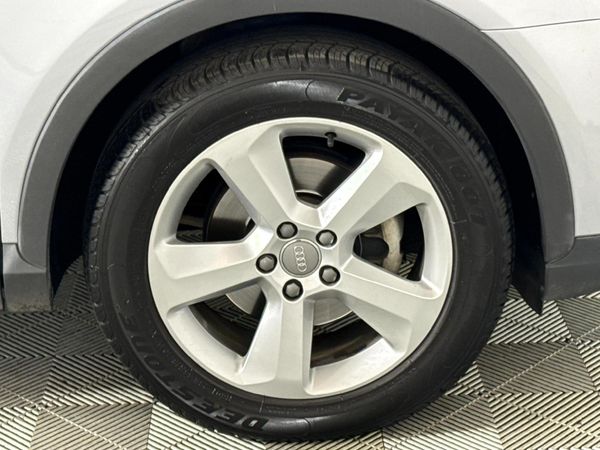 2016-Audi-Q3-20-TDI-quattro-Auto-135kW image:5