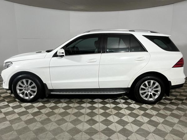 2016-Mercedes-Benz-GLE-250d-4Matic image:18