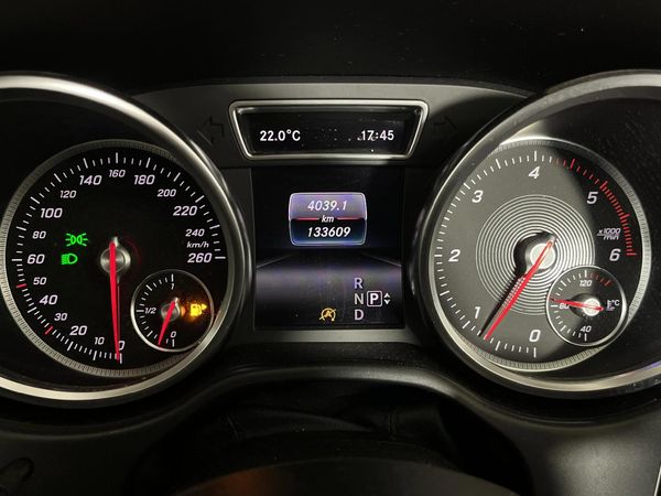 2016-Mercedes-Benz-GLE-250d-4Matic image:2