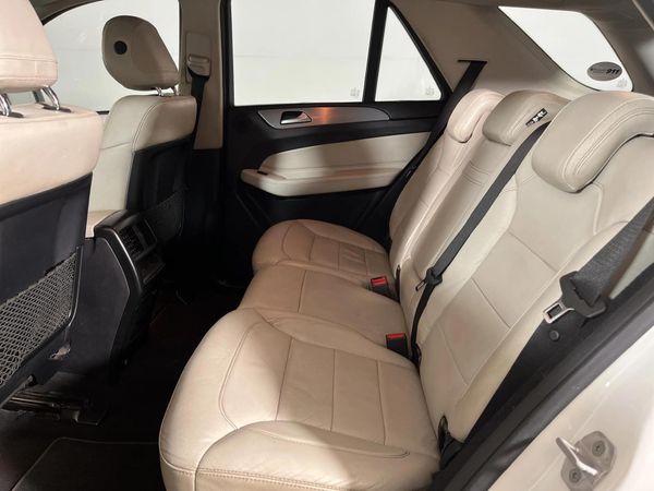 2016-Mercedes-Benz-GLE-250d-4Matic image:3