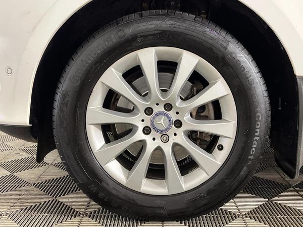 2016-Mercedes-Benz-GLE-250d-4Matic image:4