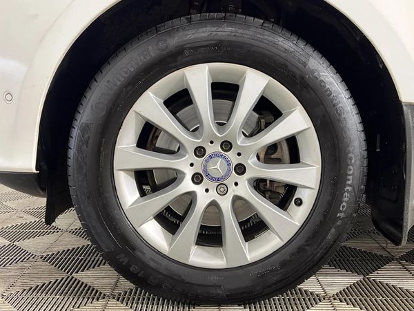 2016-Mercedes-Benz-GLE-250d-4Matic image:5