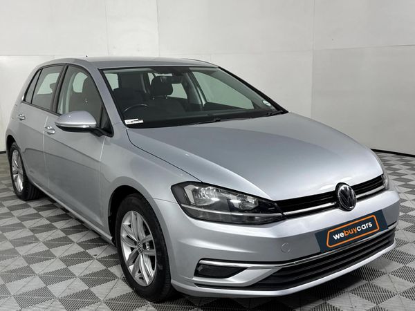 2020-Volkswagen-Golf-VII-14-TSI-Comfortline-Auto image:13