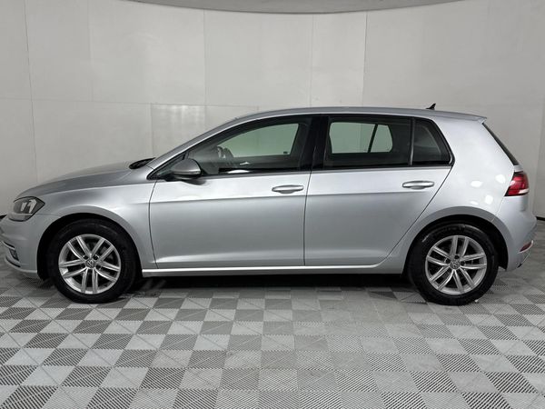 2020-Volkswagen-Golf-VII-14-TSI-Comfortline-Auto image:16