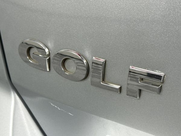 2020-Volkswagen-Golf-VII-14-TSI-Comfortline-Auto image:8