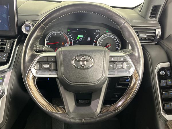 2023-Toyota-Land-Cruiser-300-V6-33-D-ZX image:13