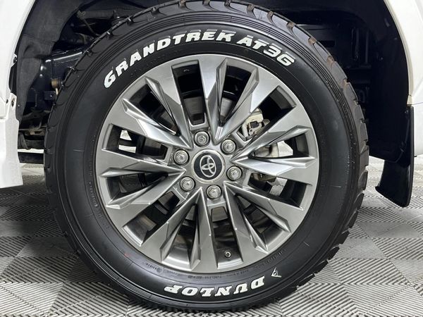 2023-Toyota-Land-Cruiser-300-V6-33-D-ZX image:6