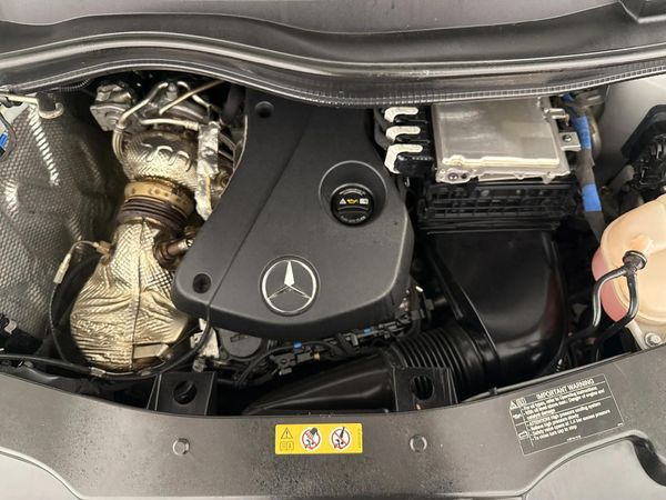 2022-Mercedes-Benz-Vito-114-22-CDI-Panel-Van image:2