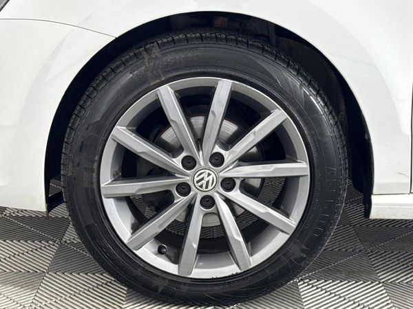 2021-Volkswagen-Polo-Vivo-14-Mswenko-5-dr image:3