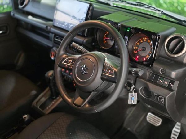 2025-Suzuki-Jimny-15-GLX-Auto image:16
