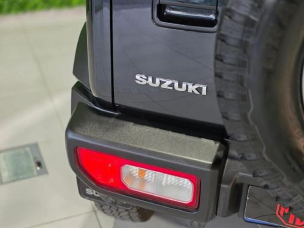 2025-Suzuki-Jimny-15-GLX-Auto image:6