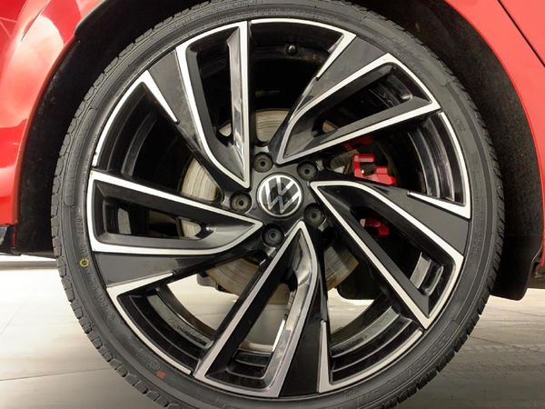 2022-Volkswagen-Golf-8-GTI-20-TSI-Auto image:13