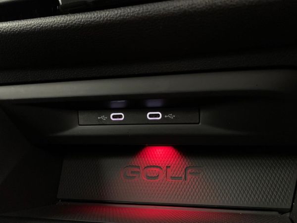 2022-Volkswagen-Golf-8-GTI-20-TSI-Auto image:6