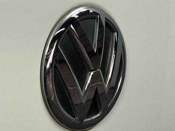 2014-Volkswagen-Amarok-20-TDI-Trendline-103kW-Double-Cab image:11
